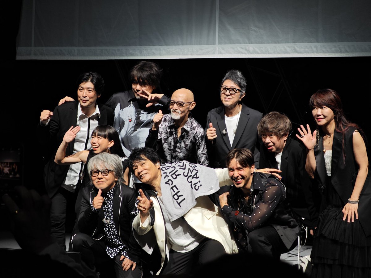 ken_vlog's tweet image. ASKAさんがニューヨークに公演しに行くのも、高橋あず美さんの影響かな。
もともと地球人だから日本に留まっている方がおかしいけど。
それにしてもwho is Askaは最高だった。
#aska #高橋あず美 #howmanytimes #澤近泰輔