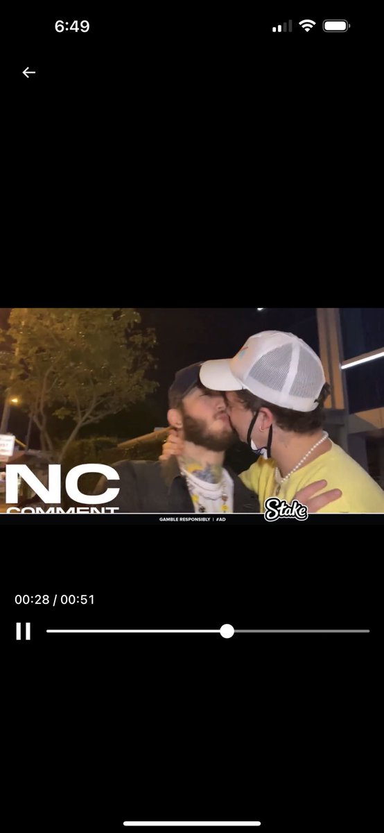 chasefields341's tweet photo. @FaZeBanksUpdate Nah this man wanted that shii🤢 https://t.co/QmXp7q0tdw