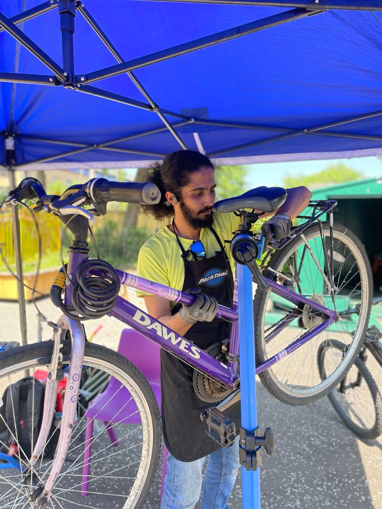 Govan Community Project 🧡 (@govancp) on Twitter photo ‼️ New bike library times ‼️
Our bike library will now be open on Fridays, from 10am- 4pm.
Any enquiries can be sent to cycles@govancommunityproject.org.uk ‼️ New bike library times ‼️
Our bike library will now be open on Fridays, from 10am- 4pm.
Any enquiries can be sent to cycles@govancommunityproject.org.uk