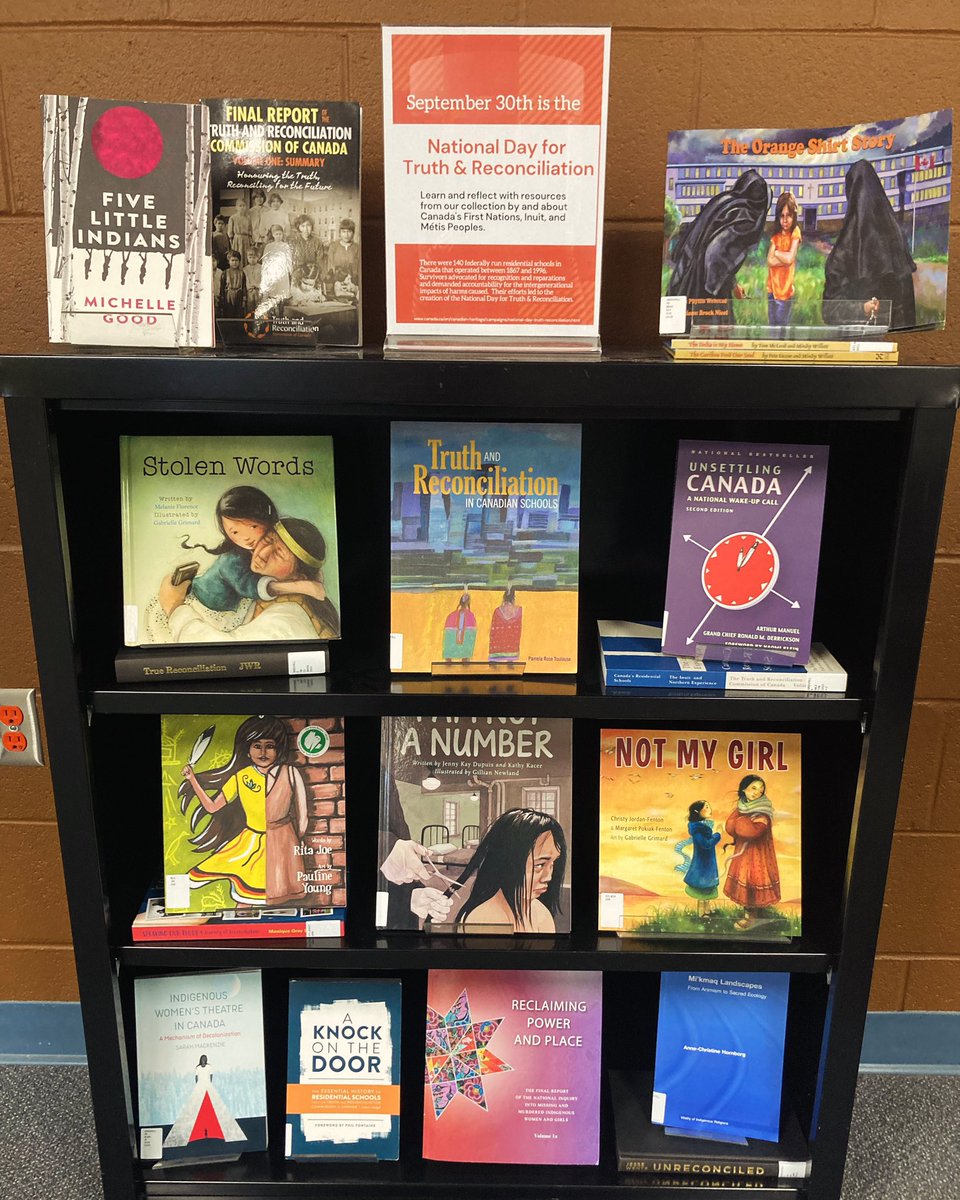 librarygrenfell's tweet photo. The National Day for Truth and Reconciliation is September 30. Learn and reflect with resources by and about Canadaβs Indigenous peoples, currently on display. π
#GrenfellCampus #library #MUNLibraries #nationaldayfortruthandreconciliation #orangeshirtday https://t.co/Z0k7W0l1JP