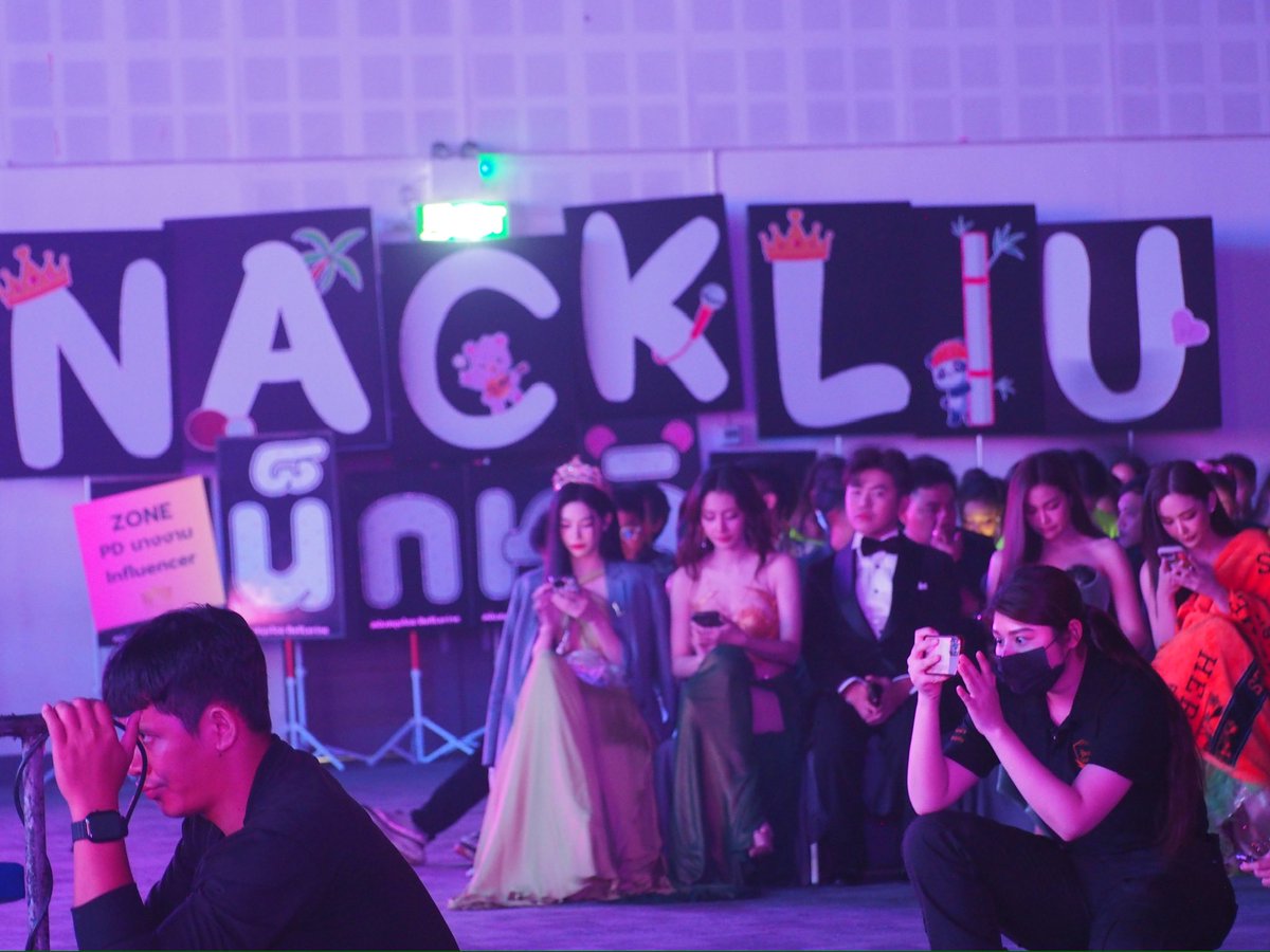 boolocker's tweet photo. “แน็กหลิว” ที่โตมาด้วยกันทั้งคนทั้งป้าย ไปจังหวัดไหนก็ตามไปเป็นกำลังใจตลอด วันนี้ได้กลับมาเป็นกำลังใจให้ทั้งสองจิ๋วอีกครั้งแล้วนะ ไม่ต้องกลัวว่าจะหายไปไหน ขอให้เชื่อว่ามองกลับมาเมื่อไหร่พวกลูกมะพร้าวก็อยู่ตรงนี้แหละ🥥🤍

©️mbkkkk2465

NACKLIU STAY TOGETHER
#finalMGNPM2025xNackLiu https://t.co/Q130WgSpbs