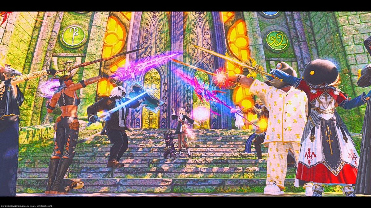 FF_F_C_R's tweet image. 부대원들이 부대장 적마식까지 해주었답니다!
언제나 고맙고 사랑해요 모두들~!
앞으로도 즐겁게 놀자!