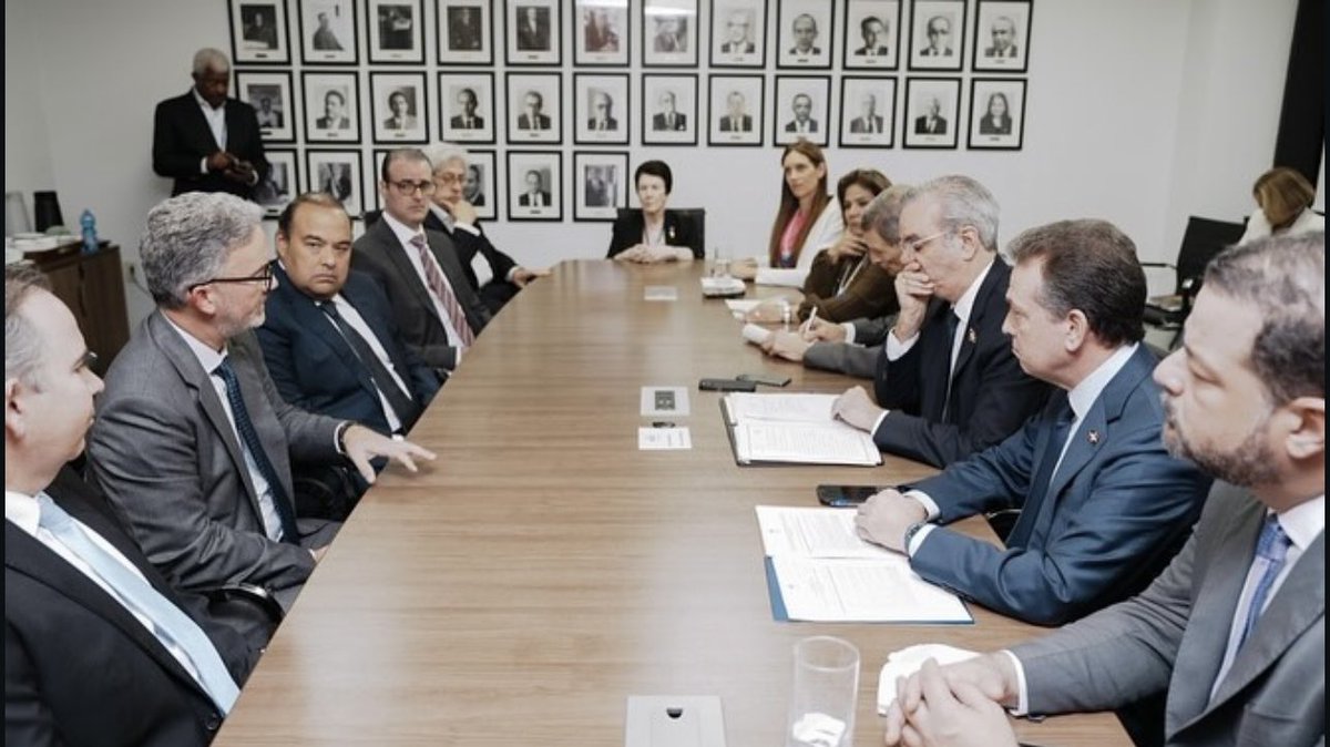 Como parte de una delegación del sector privado, nuestra directiva participaron en la presentación del MOU entre el <a href="/MIC_RD/">Ministerio de Industria, Comercio y Mipymes</a> y el <a href="/wef/">World Economic Forum</a> que formaliza la implementación de la Plataforma Nacional de Acción para los Plásticos en 🇩🇴, con una contribución no reembolsable de US$400,000.