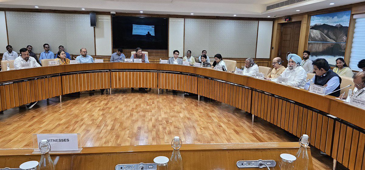 PandaJay's tweet photo. India’s public undertakings serve as the pillars of self-reliance and innovation, contributing significantly to national development. Chaired the second meeting of the Committee on Public Undertakings in the 18th Lok Sabha today, focusing on key issues pertaining to the performance of public sector enterprises and considering draft reports.