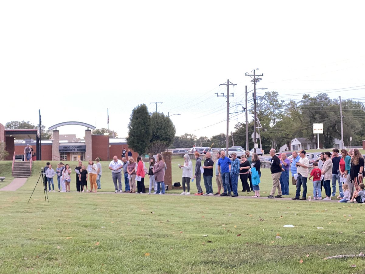 FCATCHS's tweet photo. #1stpray  #SYATP
@SeeYouAtThePole https://t.co/gLD19pORXE