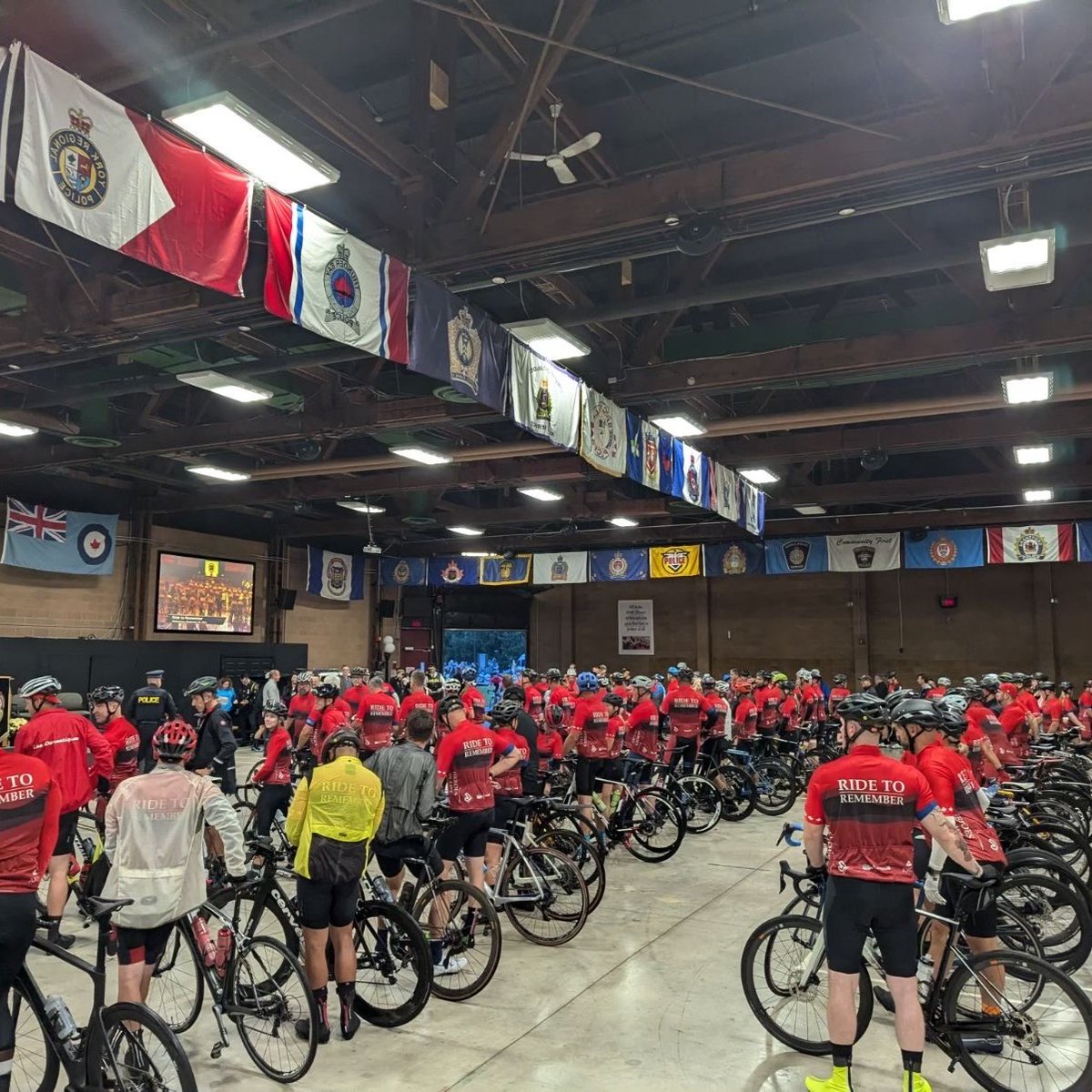 WindsorPolice's tweet image. This morning, off-duty officers Adam Young and Ryan Henderson hit the road for Ride to Remember (@CanadianR2R) – the annual 700km bike trip from Aylmer to Ottawa to honour police officers who have lost their lives in service to their community.

At the end of their trip, Sgt.…