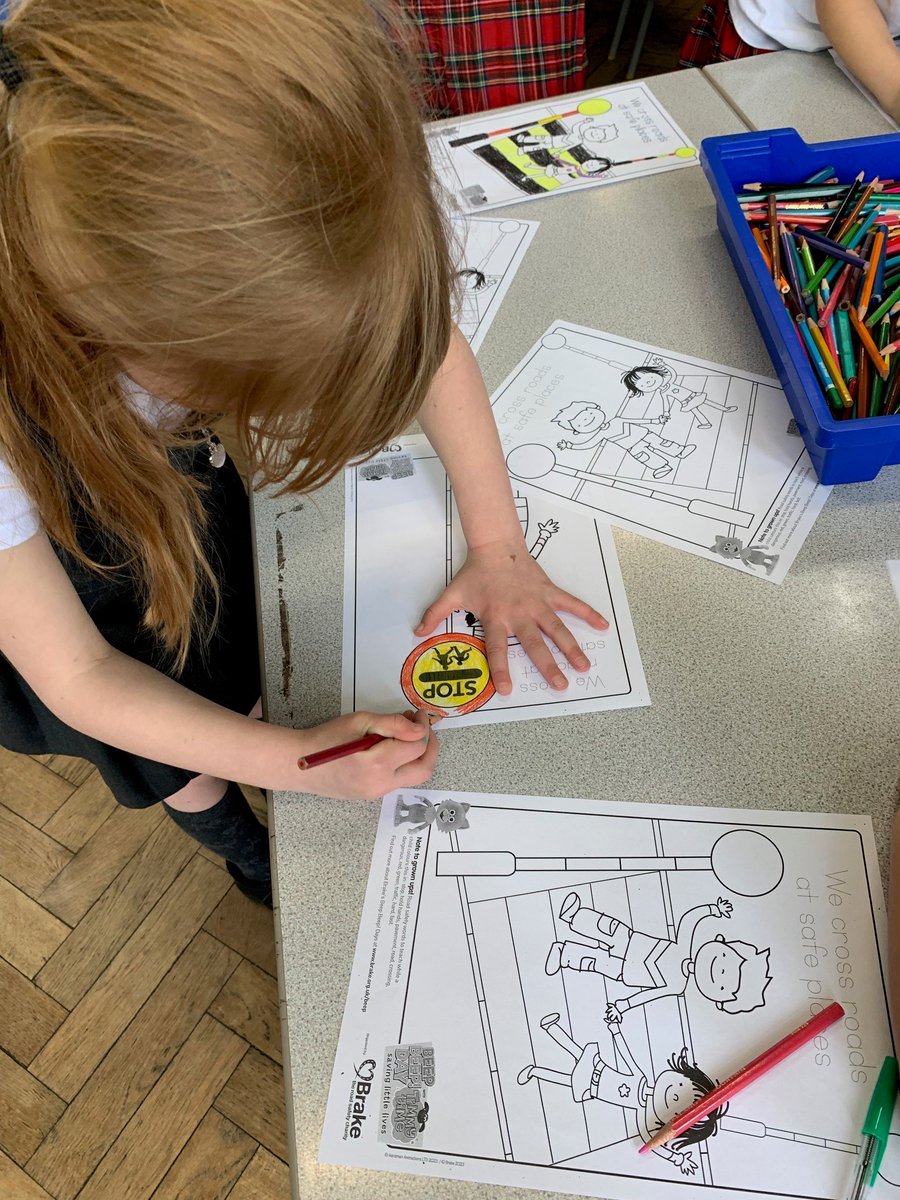 Brakecharity's tweet photo. Calling all teachers: take part in #RoadSafetyWeek with us on 17-23 November! Sign up now for a free action pack of teaching resources including lesson plans, assemblies, activities, videos &amp;more. https://t.co/2b4pubQtyZ

Please share and tag anyone who might like to join us 🙂🚦 https://t.co/YknmfOJ46x