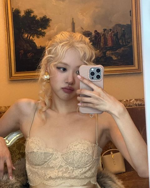bp886_blink1157's tweet photo. 🌹💋💗#ROSE #YSL #YSLSS25 #ROSExYSL #ROSExYSLSS25 #Paris2024 #ParisFashionWeek #ParisFashionWeek2024 https://t.co/Z4xSHq1Q6g