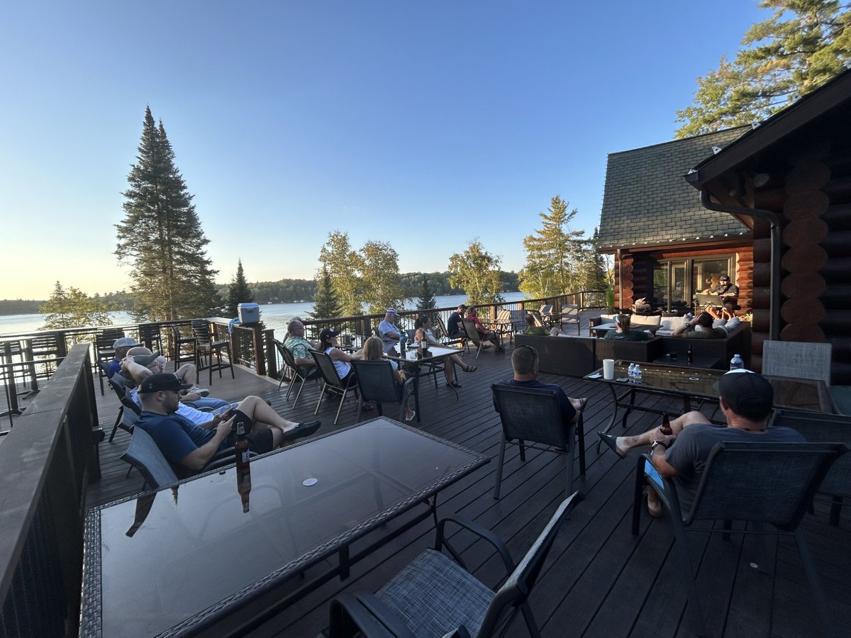2024 #GROEBNER Annual Sales Meeting ✅

We had a great time on the beautiful Long Lake in Wisconsin! We shared sales techniques, success stories, and even had some fun on the water. Check out some of the photos! 👇

#NaturalGas #PoweredByExperience #LakeLife
