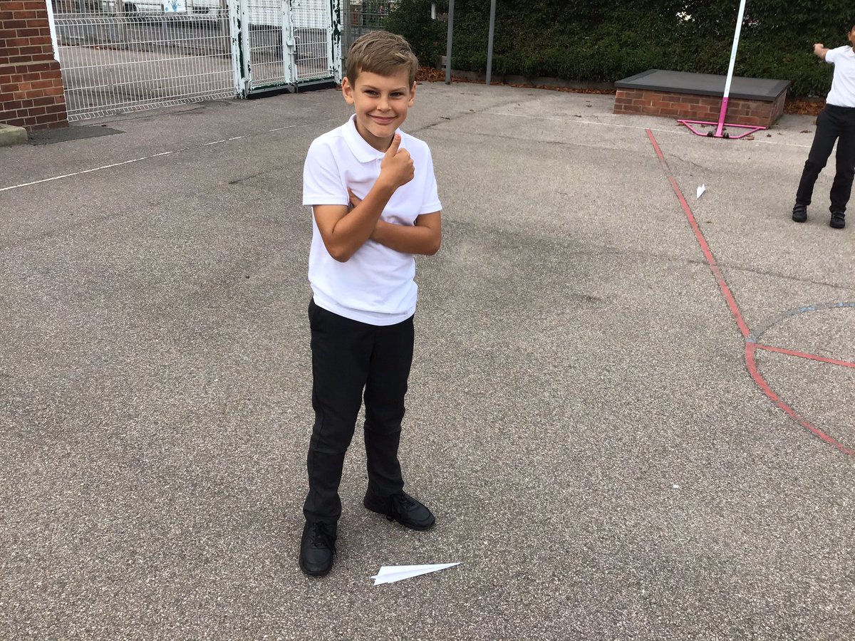 PelhamYear5's tweet photo. We have had a fabulous time learning about air resistance and creating different aeroplanes to really see it in action #WorkingScientifically #AirResistance #Forces @trustilluminate @PelhamPrimary_ #SurfaceArea #Size #Shape We❤️Science https://t.co/vZtvMfXnDJ