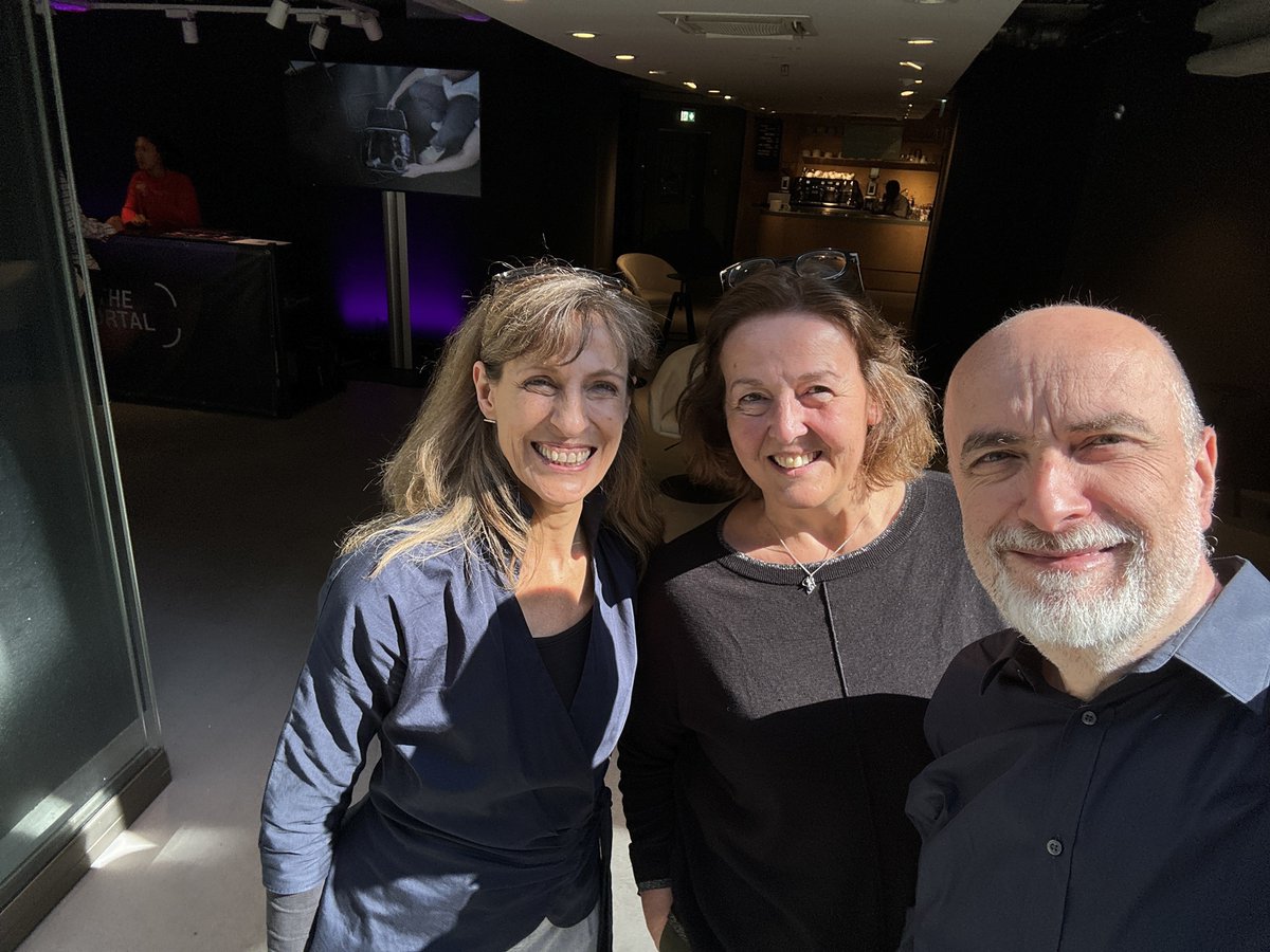 Last Friday, it was simply wonderful to meet @Astrid2015  at @theportal_xr     What an amazing VR facility, right at Marienplatz, in the heart of Munich. We wish the Portal lots of success 😍