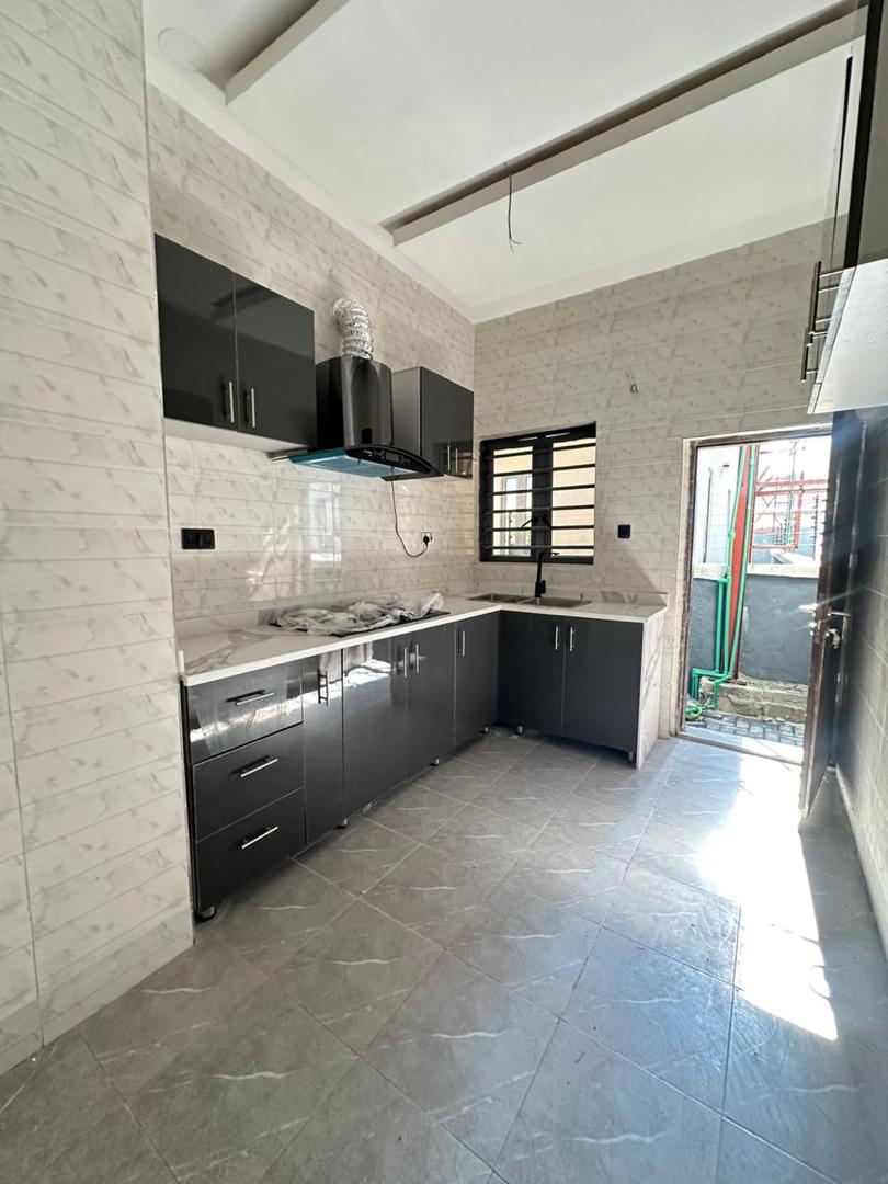 PaigePrecious2's tweet photo. 🏠 FOR SALE🏠

MOST AFFORDABLE 4 BEDROOM SEMI  DETACHED WITH BQ

📍: AJAH, LAGOS
  💰: ₦85,000,000

Features : 
-Fitted Kitchen with accessories 
-Gateman house 
-Secured estate 
-Modern Day POP Ceiling 
-Bq
Title: Governor’s consent 
         Building Approval
Call0:7042530368 https://t.co/l0T6hlbV01