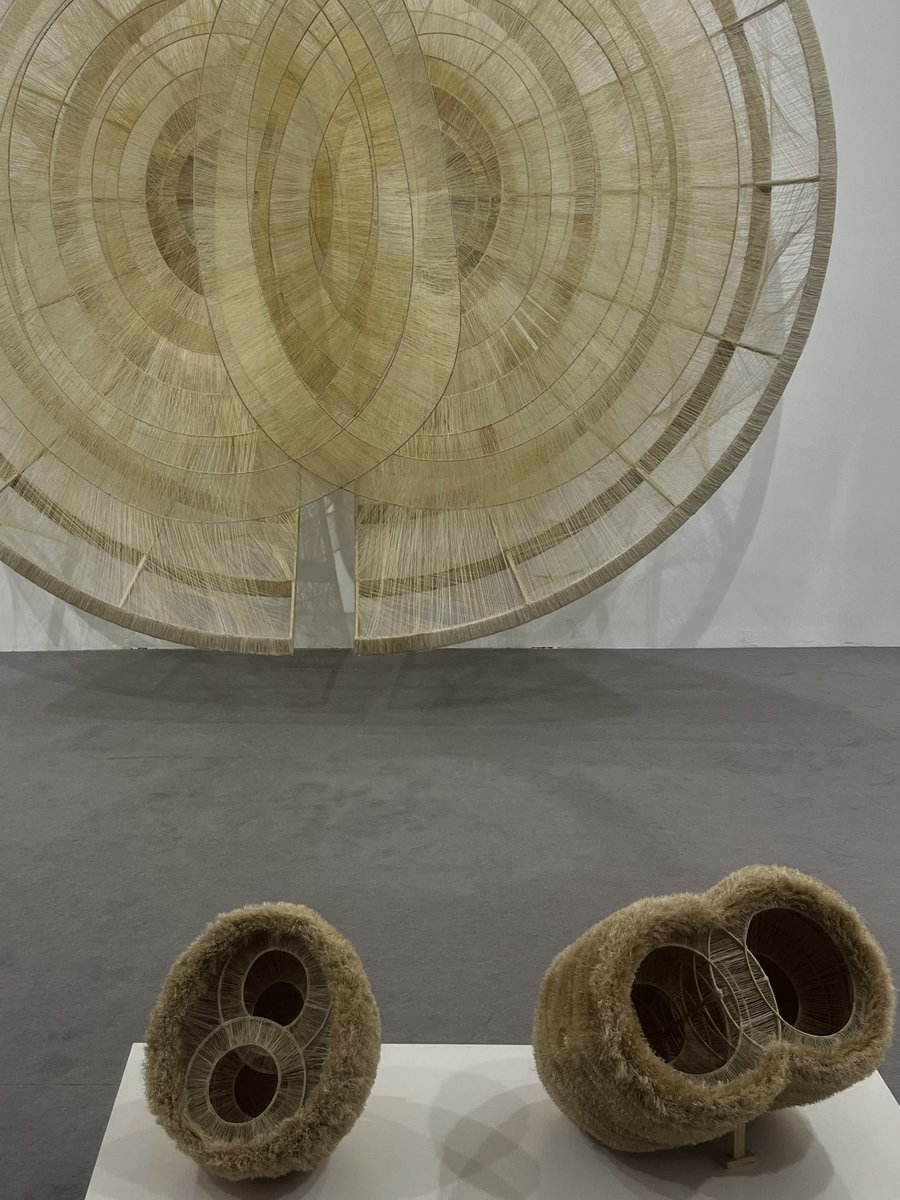 camillechu_'s tweet photo. Retour sur la première édition du salon Revelations China, à Pékin, dédié aux métiers d’art et à la création contemporaine. https://t.co/DcLiqnZFU9
