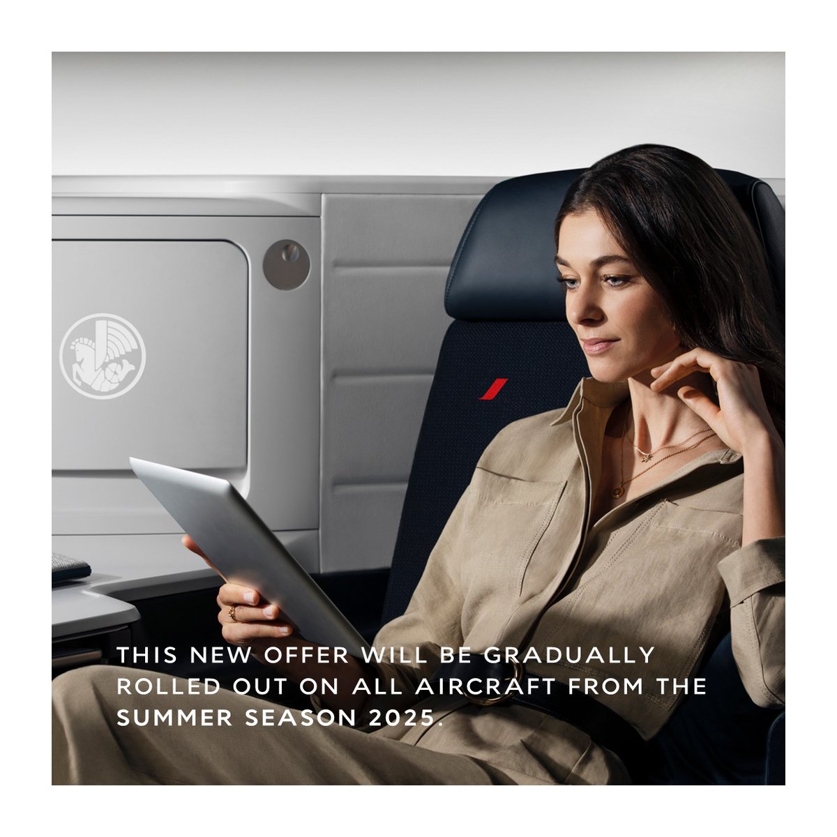 AFnewsroom's tweet photo. NEW! From 2025 onwards, #AirFrance will progressively roll out an ultra-high-speed connectivity service for a “ground-like” experience, delivered by @Starlink.
Onboard Wi-Fi will be completely free of charge in all travel cabins for Flying Blue customers.