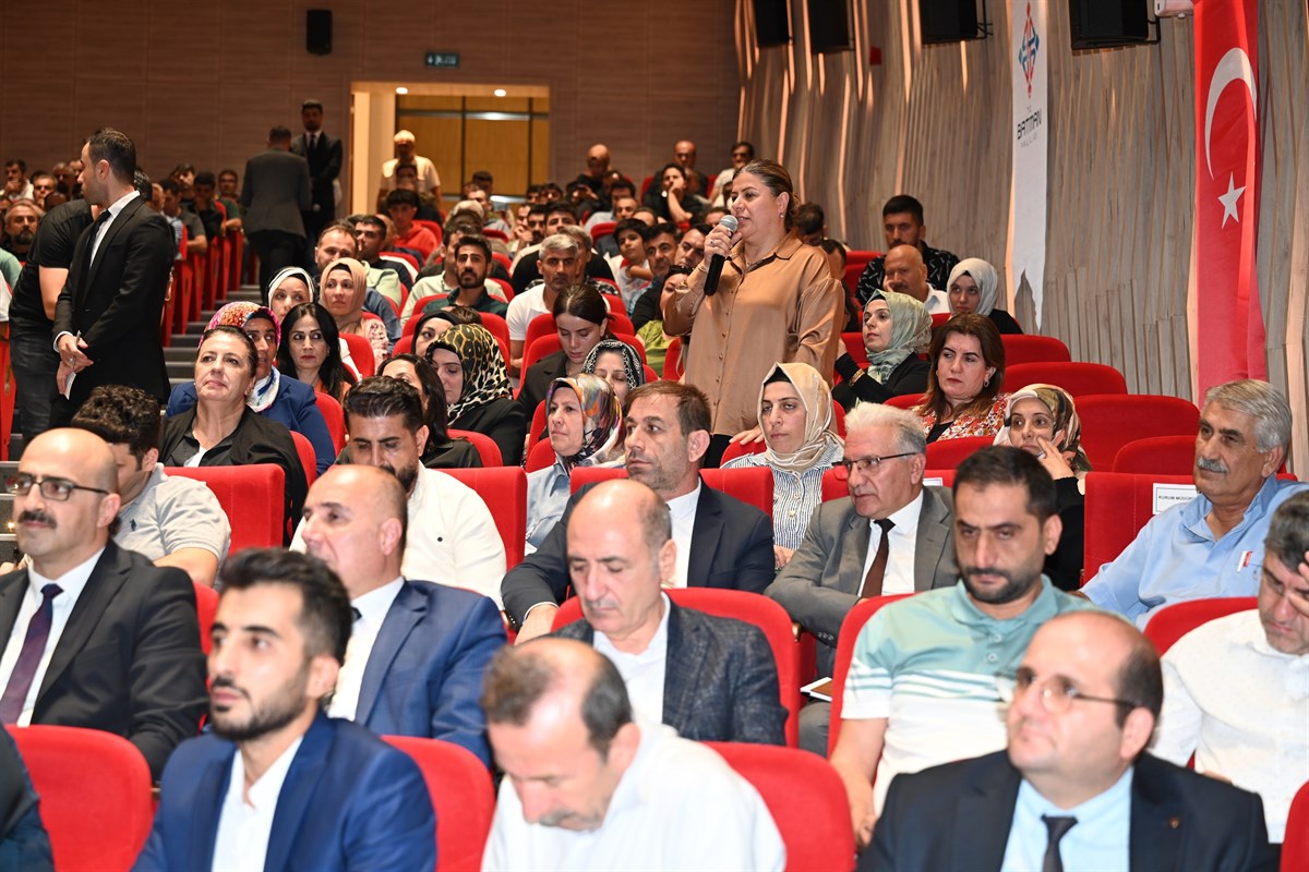 batmanvaliligi's tweet photo. 📸Devlet- Esnaf Buluşmasından Kareler https://t.co/BTsalUIcBH