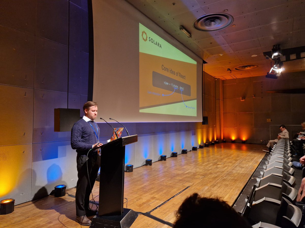 Full room at PyData Paris 2024 for Iisakki Rotko's (<a href="/cr33pyguy/">Iisakki Rotko</a>) presentation about Solara!