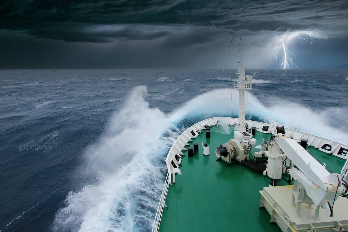 Dont' miss day 3 of the #ExtremeMaritimeWeather Symposium as we discuss better products and services for improved weather warnings and forecasts.  

And tune in for our live for side event at 12.30  "Metocean forecasting support in polar regions".
tinyurl.com/y5ep363b