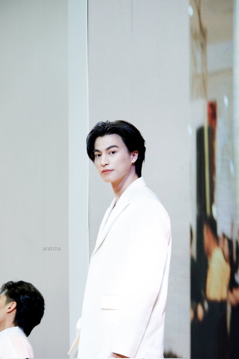 aratcha's tweet image. สุดหล่อคับ ^^ 🤍🤍🤍

#SulwhasooxGulf
#RejuvenateYourSkinNow
#Sulwhasoo60yearsofGinseng
#GulfKanawut @gulfkanawut