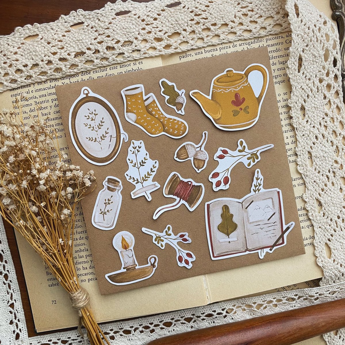 edson_forest's tweet photo. • September | Stickers &amp; postcards 🍂🕯️🪵
.
#drawing #illustration #art #artist #illustrator #illustrationartists #painting #digitalart #digitalpainting #digitalartist #postcard #stickers #cottagecore #ilustracion #arte #dibujo https://t.co/FWocsa7Y3B