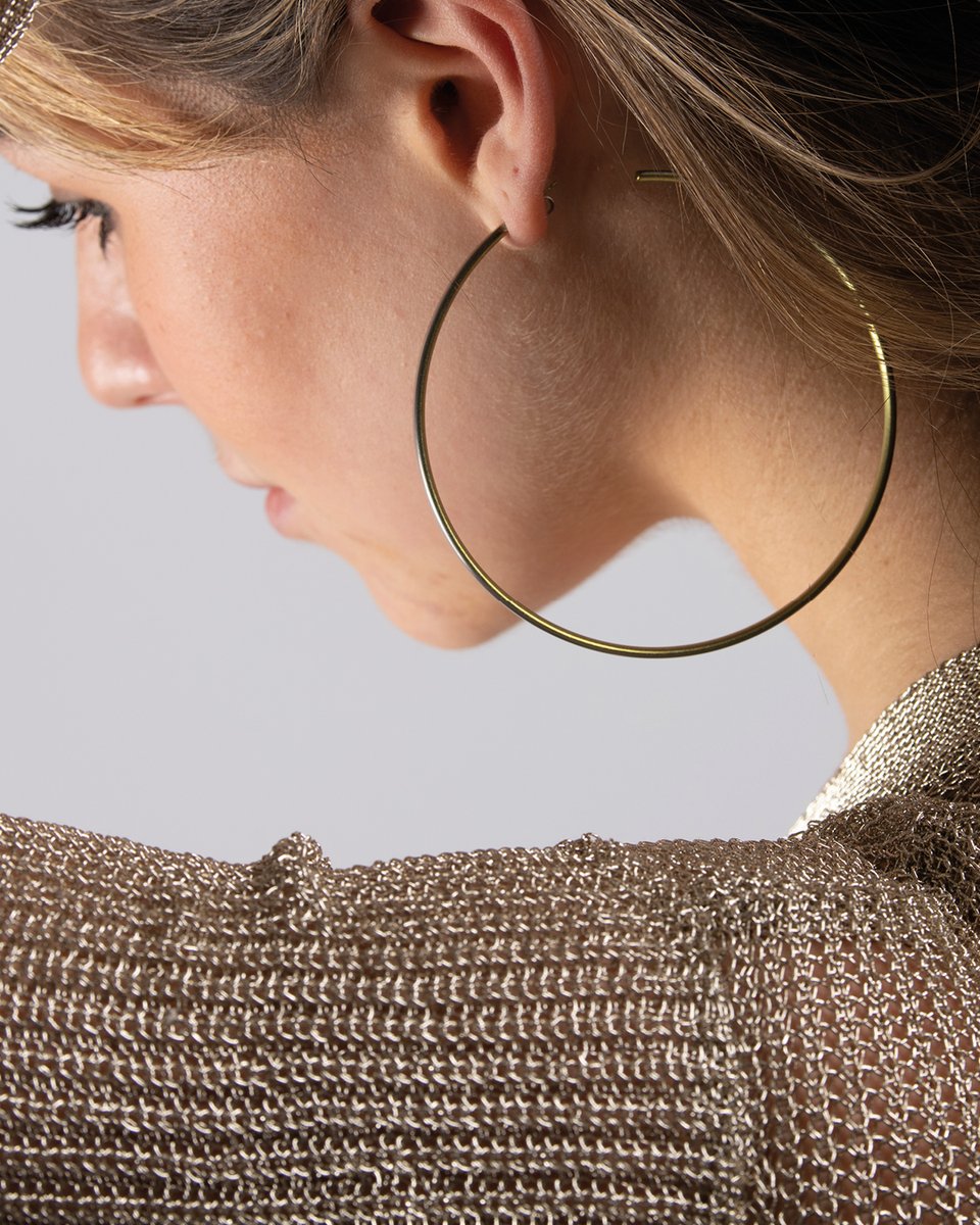 Ti2_Titanium's tweet image. Add some colour to your autumn outfits with our titanium hoops! If you suffer from skin irritation from precious metals, our titanium jewellery is hypoallergenic and therefore perfect for you!

Add a dash of colour with these hand-crafted titanium hoops. 

ti2titanium.com/large-subtle-c…