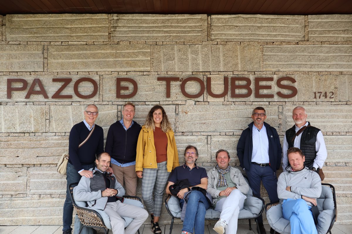 Ayer, durante la visita a Finca Pazo de Toubes, <a href="/costeira_es/">Viña Costeira</a>. #MisiónInversa, #Ribeiro