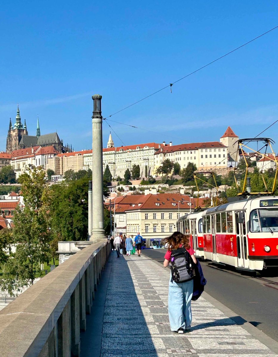 My daily way to work for the next few weeks 😊🤓 - I am very happy that I can spend some time at the Department of Stylistics and Sociolinguistics at the Ústav pro jazyk český Av Čr, and I thank the <a href="/Akademie_ved_CR/">Akademie věd ČR</a> for the Josef Dobrovský Fellowship.