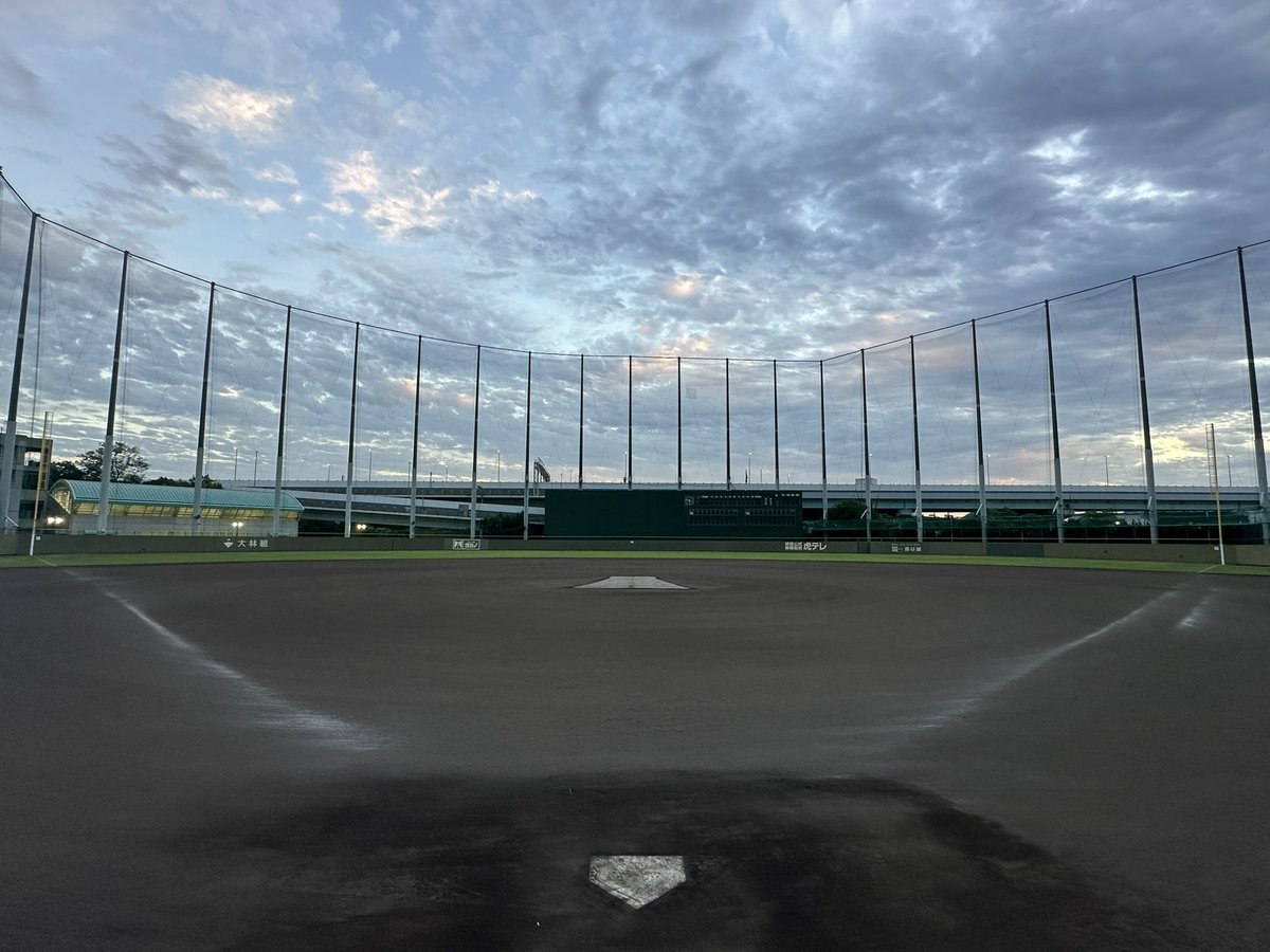 TigersDreamlink's tweet photo. 阪神鳴尾浜球場でのウエスタン・リーグ最終戦が終了いたしました。1994年の竣工以来、長らくのご愛顧、誠にありがとうございました。
#阪神タイガース
#阪神鳴尾浜球場 https://t.co/h2Nte1UpAX