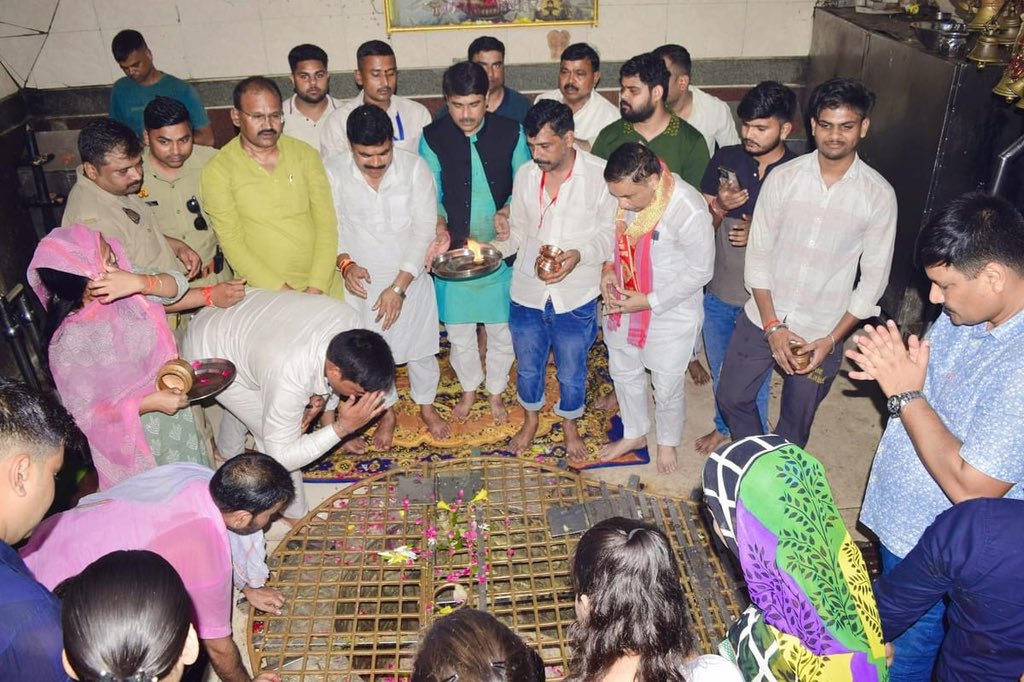 छोटी काशी - श्री गोला गोकर्णनाथ जी 
               ॐ नमः शिवाय.