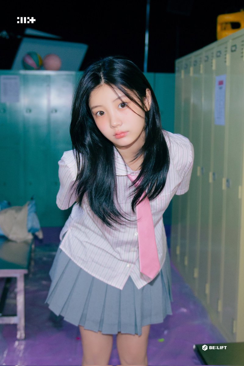wonheepic's tweet photo. school girl wonhee ♡ https://t.co/16yLxXDmH0