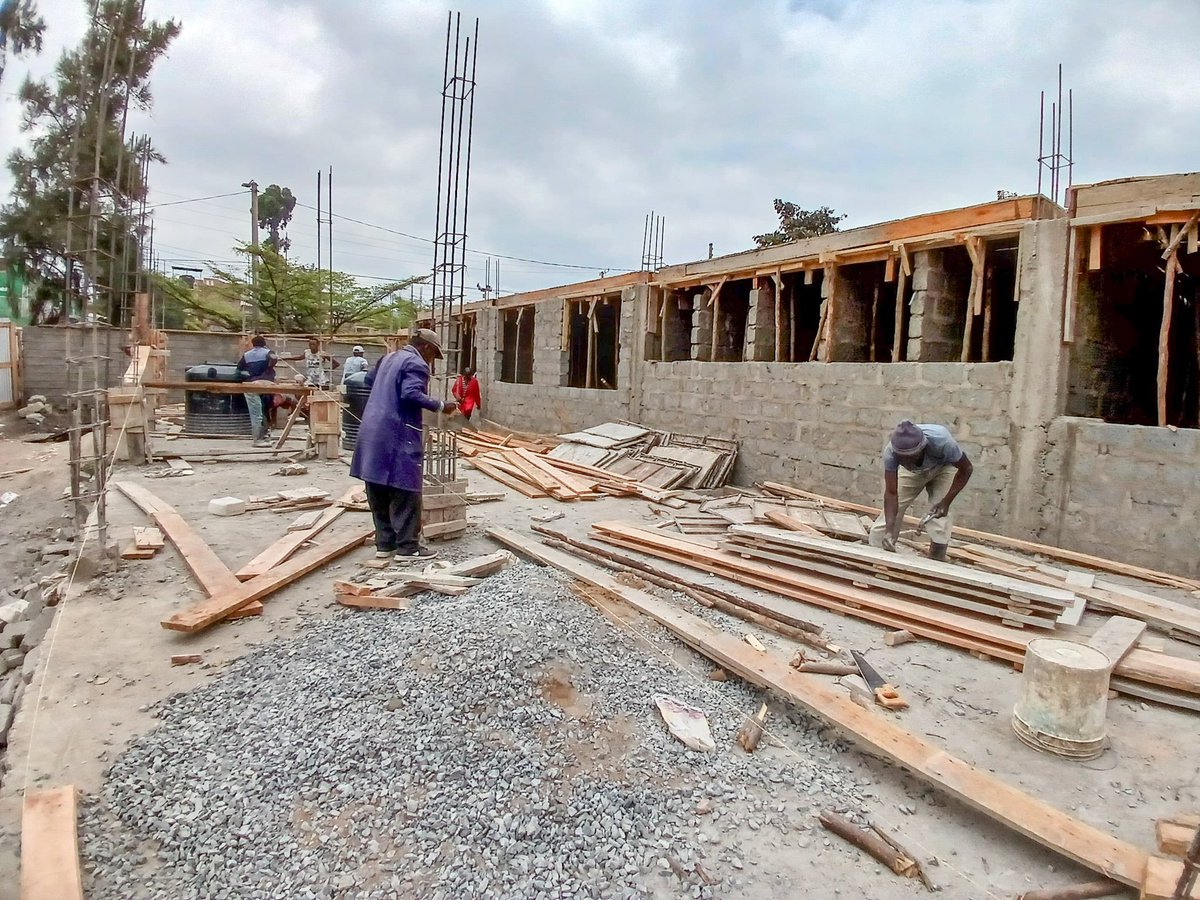 RealNytoMwangi's tweet photo. Umoja 1 Maternity Wing is being built at lightning speed,
Good Job Governor @SakajaJohnson
#NairobiNiServiceDelivery
#تل_أبيب #SupremeCourt #DonBelleNewProject #verane #Pakistan https://t.co/fPD7mPDMpX