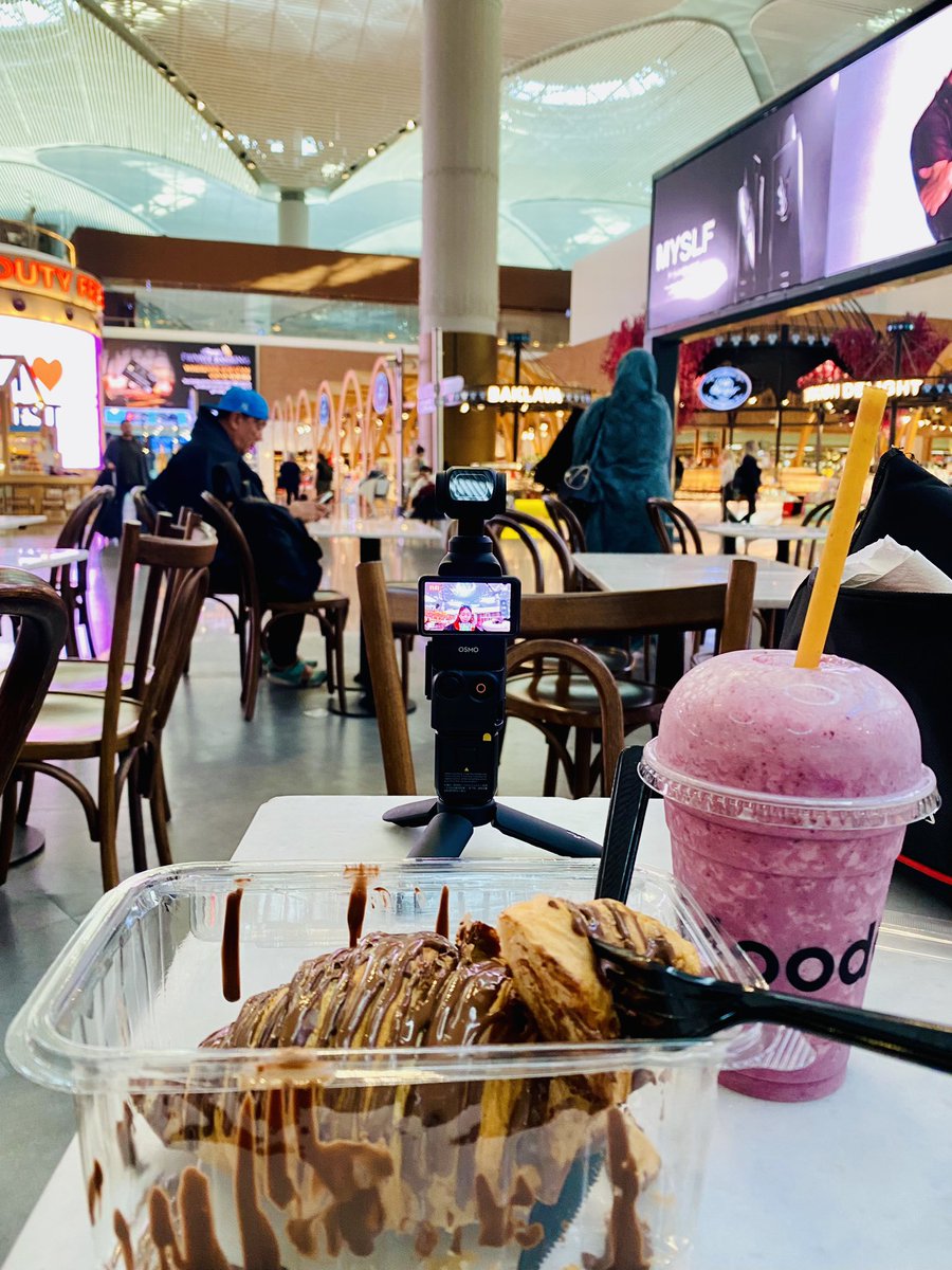 AliceDeLeon_'s tweet photo. Istanbul Airport https://t.co/PDL3wRXWkJ