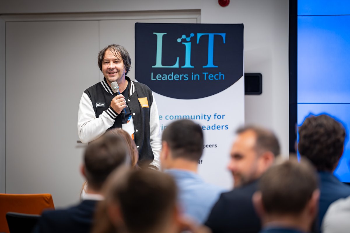 jducarroz's tweet photo. Great  insights and good vibes last week along #LeadersInTech team. Thank  you for the invitation, @IonescuSio, glad I was able to talk in  front of such a large and spot-on audience about the things I believe  in! https://t.co/w9fsFQ9UtB