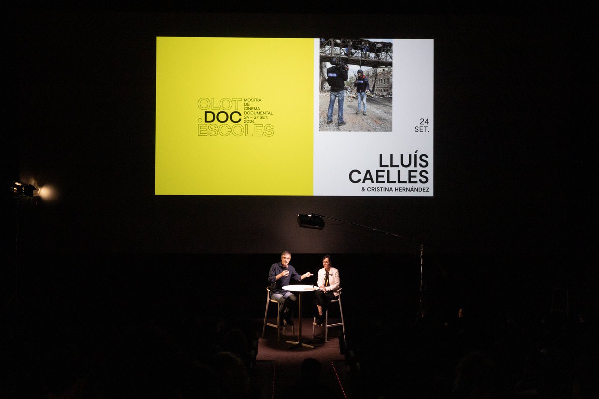 🎬👫 Més de 1.800 alumnes formaran part de l'OLOT.DOC escoles! 

4 jornades al voltant del cinema documental per a alumnes de cicle superior de primària, ESO, batxillerat i graus.

L'alumnat d'#Olot podran veure 4 documentals d'històries reals acompanyats d'una ponència 💭