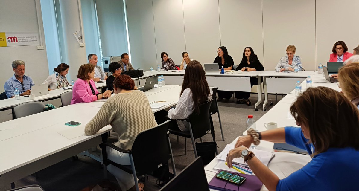 BelenSumi's tweet photo. #Seguimos
Ahora trabajando en #Salud Humana: #Vigilancia #Control (PROA) #Prevención #Investigacion #Formacion y #Comunicacion @PRANgob #CCAES @sanidadgob https://t.co/WTiLLstwzD