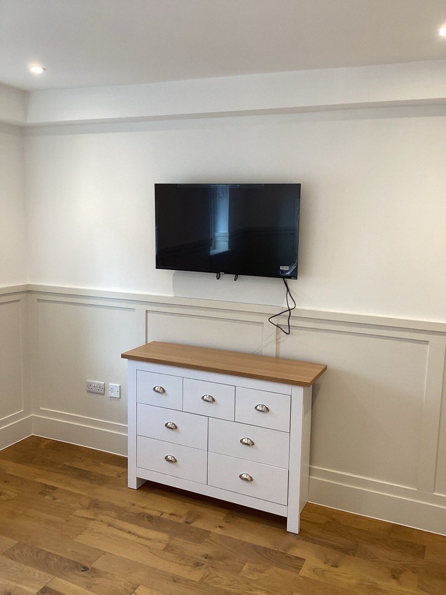 gb_inventory's tweet photo. We recently completed a 9 room #HMO #inventory with a communal kitchen/lounge refurbished to a high standard close to #Southend Hospital. Each room fully furnished with en-suite. We specialise in HMOs in Southend #southendhmo #studentsouthend #southend #essex https://t.co/mLTZfJCBT8