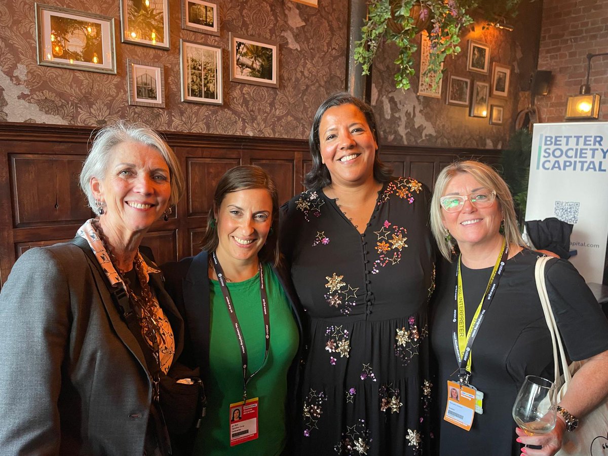 jenpenbird's tweet photo. Last fringe at @UKLabour conf hosted by @BetterSocCap @SchSocEnt @TheSocialInvest Access @PathwayFundUK Great to chat to @kindred_lcr and the brilliant @LastMayorLpool with @SignaliseCoop pioneer members Clare and Michaela... strength to all mission-led businesses everywhere 💪🙌 https://t.co/vuDu2BBzKJ