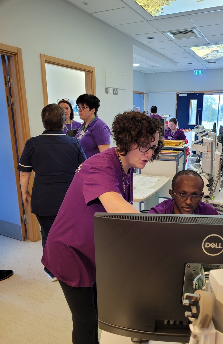 MaryDonaghy15's tweet photo. Great enthusiasm and teamwork today from medical, nursing and pharmacy colleagues as the Surgical team participate in Dry Run Bedded Cutover in preparation for Encompass Go Live @NHSCTrust @GRTraub @NualaOConnell2 @Helendavis61669 @bernie_irvine https://t.co/1hdI12zEkQ