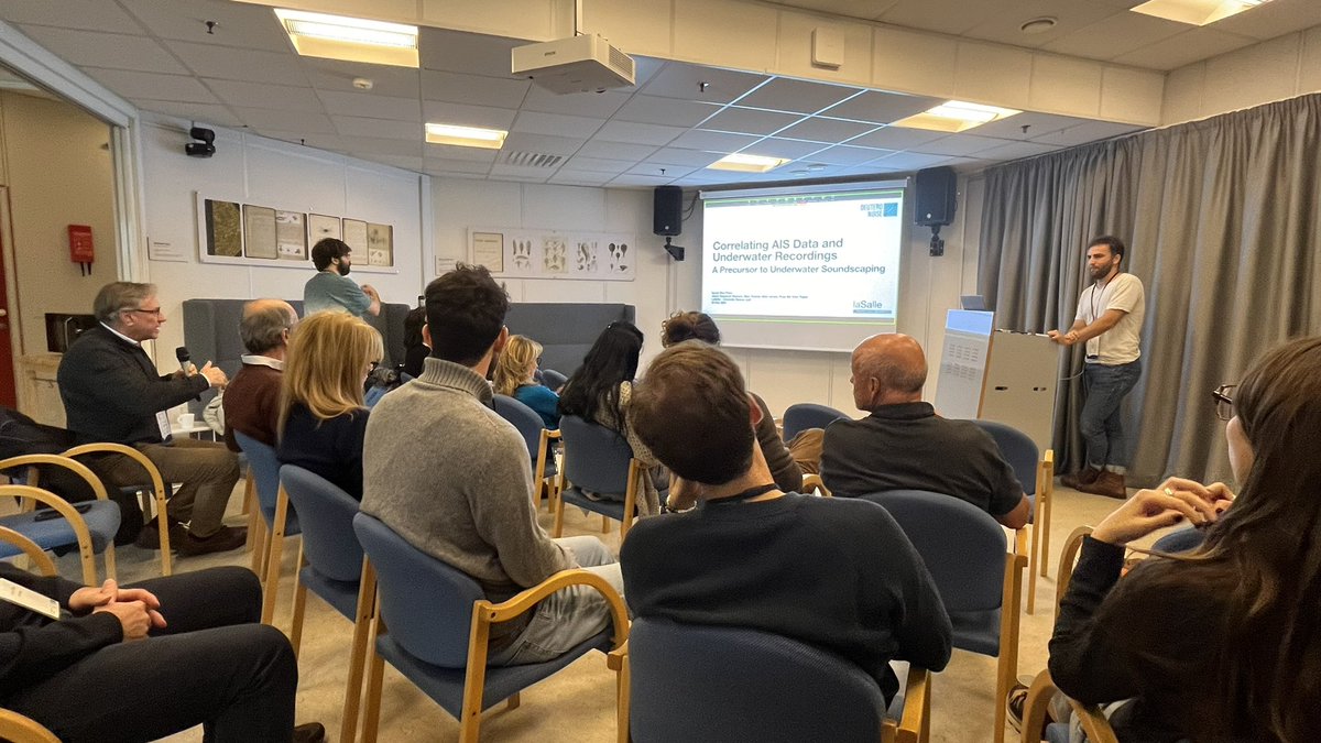 deuteronoise's tweet photo. And just before lunch, Giovanni from @unimib and Ignasi from @LaSalleBCN talk about the acoustic measurements and recordings in the basins under study, to analyze and model the vessel noise. @jpioceans https://t.co/EjRzr1IvwX