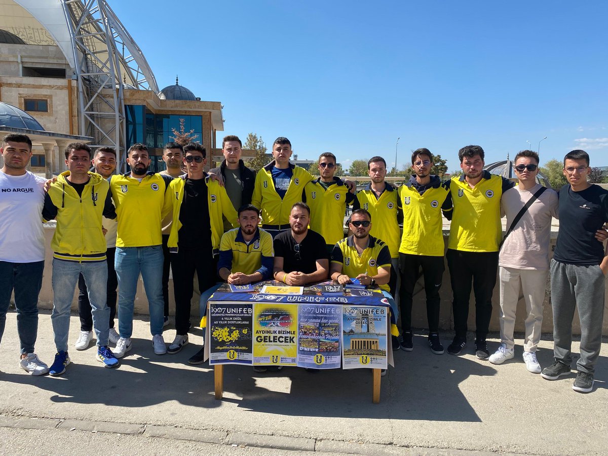 1907 ÜNİFEB Afyon Kocatepe Üniversitesi örgütlenmesi olarak Güz dönemi stant çalışmalarımız Kocatepe Camii girişinde devam etmektedir. Tüm Fenerbahçeli arkadaşlarımızı bekliyoruz.

#HaydiSenDeGelKatılBize