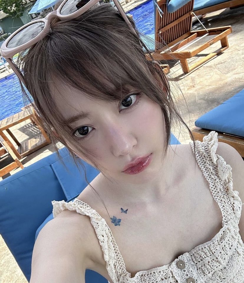 sakura y yo de vacaciones se siente tan bien, se siente correcto