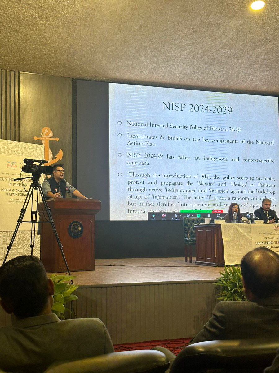 PICSSIsb's tweet photo. Dr Dayyab Gillani, Director R&amp;D, NACTA presenting his presentation.
#terrorfreepakistan https://t.co/eWYGRqYTs6