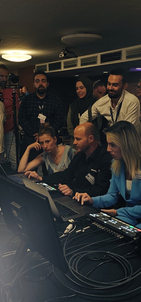 digivisionEUP's tweet photo. #DigiVision "Virtual Studio Training" is continuing today with theoretical and practical sessions. https://t.co/LS1Ee4ntYw