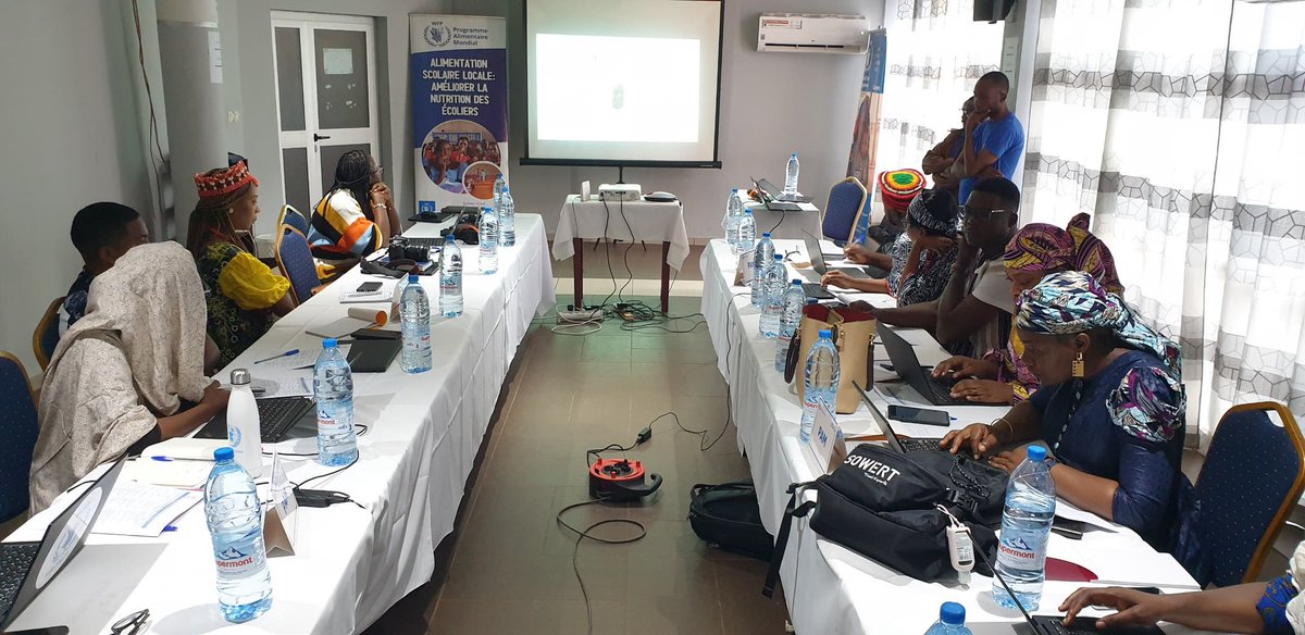 WFP_Cameroon's tweet photo. #Cameroun🇨🇲

#HappeningNow

Ouverture de l'atelier de formation #Nutrition à l’Est, réunissant les points focaux #Nutrition du #PAM au 🇨🇲.

 4 jours pour :
- Renforcer les capacités
- Harmoniser les stratégies
- Élaborer le plan d’action #Nutrition  2025. 

#FaimZéro https://t.co/pqke7MUM3r