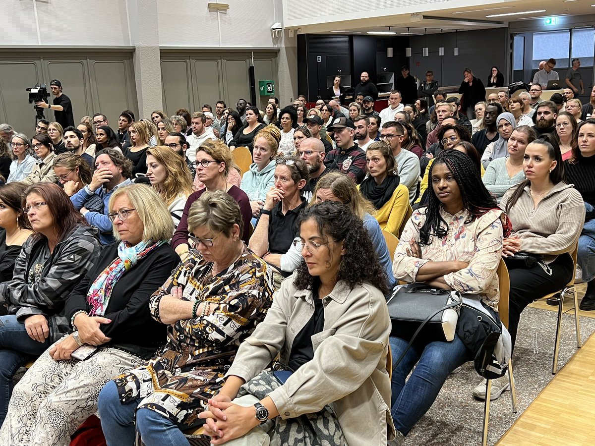 OGBL_Luxembourg's tweet image. Une Assemblée plénière des salariés de Caritas convoquée d’urgence par le syndicat Santé, Services sociaux et éducatifs de l’OGBL est actuellement en cours au Casino syndical de Bonnevoie. Plus d’informations à suivre.