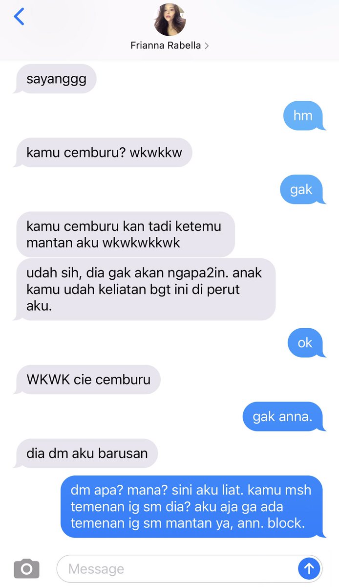 bichikoof's tweet photo. ──☆*:・ﾟ𝟎𝟏𝟑

#Alorianna 
jeonghan few tweets au.

he is jealous? https://t.co/ImNSMAjf1O