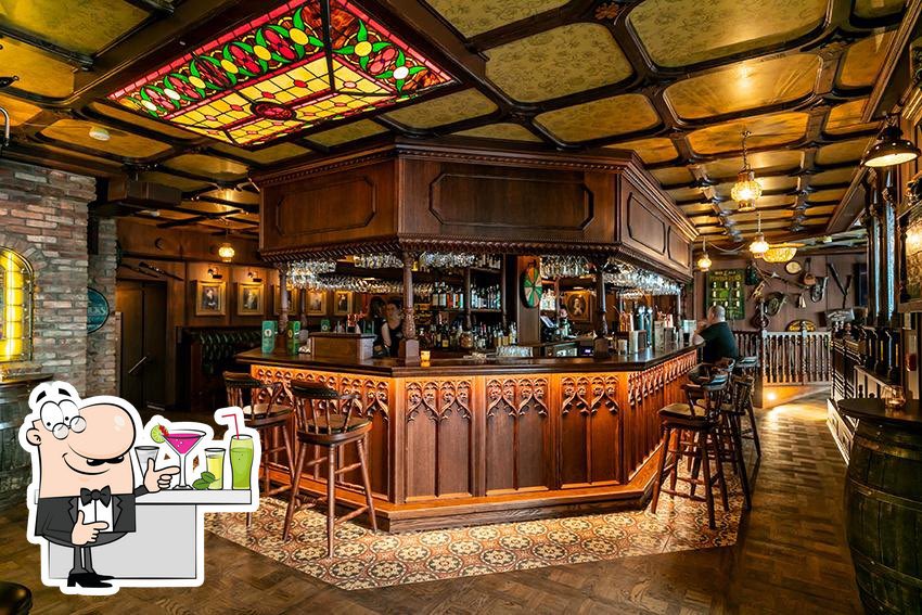 leigh james tweet media