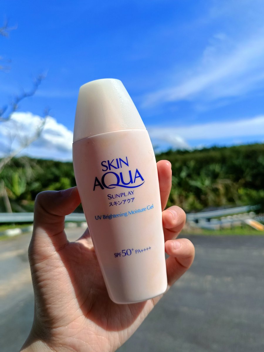 dekyaa312's tweet photo. Honest review here. Pastel shop is much better than skin aqua pink 🙏🏻 

Skin aqua pink : 3/5 
Pastel shop : 5/5 ✨✨✨✨✨ https://t.co/tAn8nSIdmB