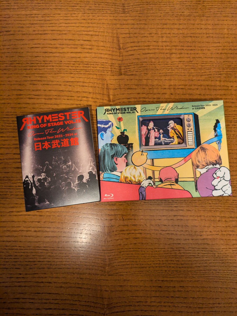 kusaka_musuta's tweet photo. #ライムスター 武道館ライブのBlu-rayが届いた！
ジャケット最高。特典のカセット最高。ライブアルバム最高。
これから観るけど、内容は最高のさらに上。副音声の生ビールコメンタリーで2度たのしめる。
あー楽しみ。ビール買ってこよ。

#RHYMESTER
#OpenTheWindow
#utamaru
#MummyD
#DJJIN https://t.co/BQIMZouklI