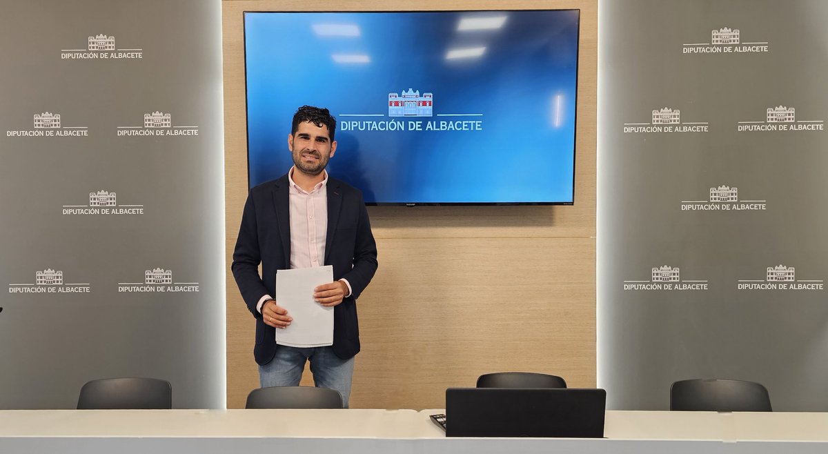 dipualba's tweet photo. #Dipualba avanza en su #CompromisoGlobal, con 232.000€ para transformar vidas través de la #Cooperación #Internacional 🌎♥️🫱🏻‍🫲🏼

@josetinajeros ha anunciado la apertura (hasta el 23/10) de las #Ayudas2024 para #proyectos de #CooperaciónAlDesarrollo 🫂🤍

🌐 https://t.co/BUIKHIT0lT https://t.co/5bybn4h4bc