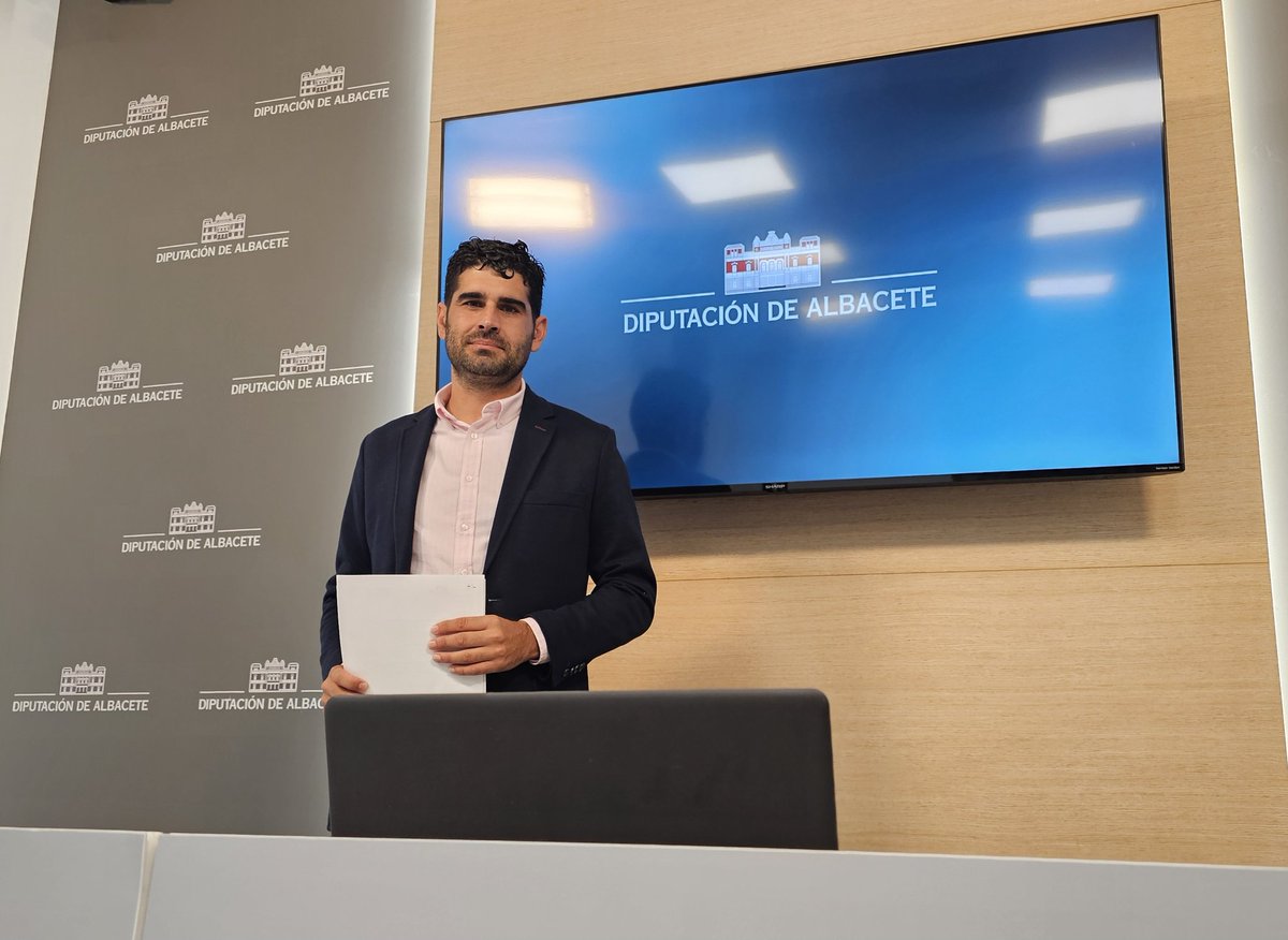 dipualba's tweet photo. #Dipualba avanza en su #CompromisoGlobal, con 232.000€ para transformar vidas través de la #Cooperación #Internacional 🌎♥️🫱🏻‍🫲🏼

@josetinajeros ha anunciado la apertura (hasta el 23/10) de las #Ayudas2024 para #proyectos de #CooperaciónAlDesarrollo 🫂🤍

🌐 https://t.co/BUIKHIT0lT https://t.co/5bybn4h4bc